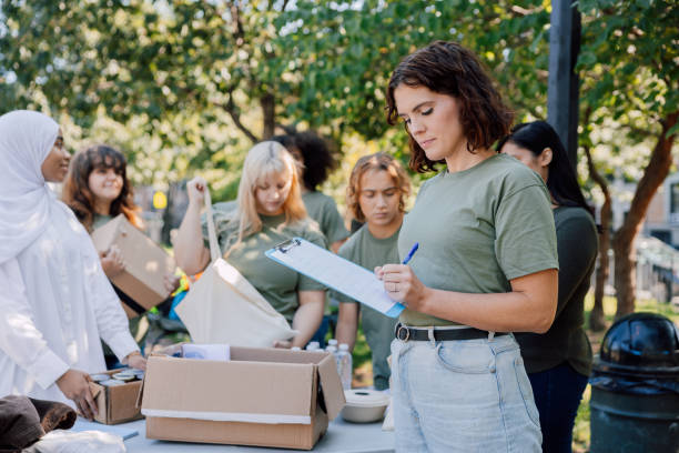 People volunteering outside.